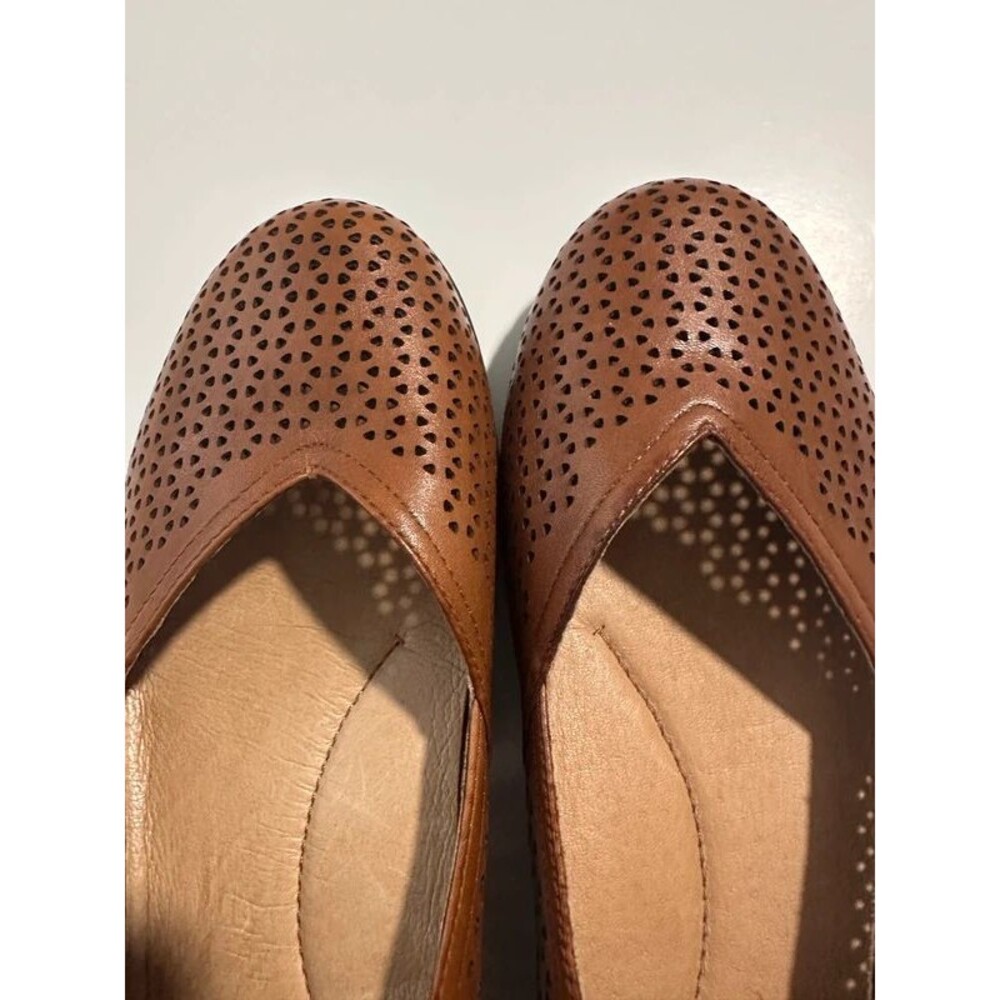 Dansko Neely Perforated Leather Ballet Flats Brown Comfort Shoes Size 41 US 10.5